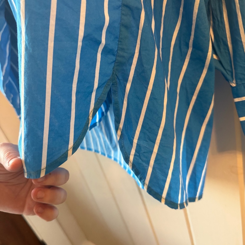NWT Aerie Vibrant Blue and White Striped Women’s Shirt, Size Large - Picture 7 of 8